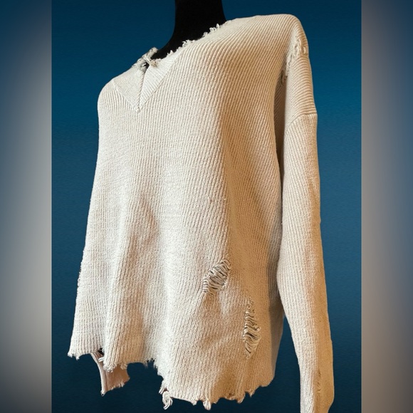 Forever 21 Women’s Distressed Knit Sweater Beige Tan M Oversized Slouchy V-Neck - Picture 6 of 13